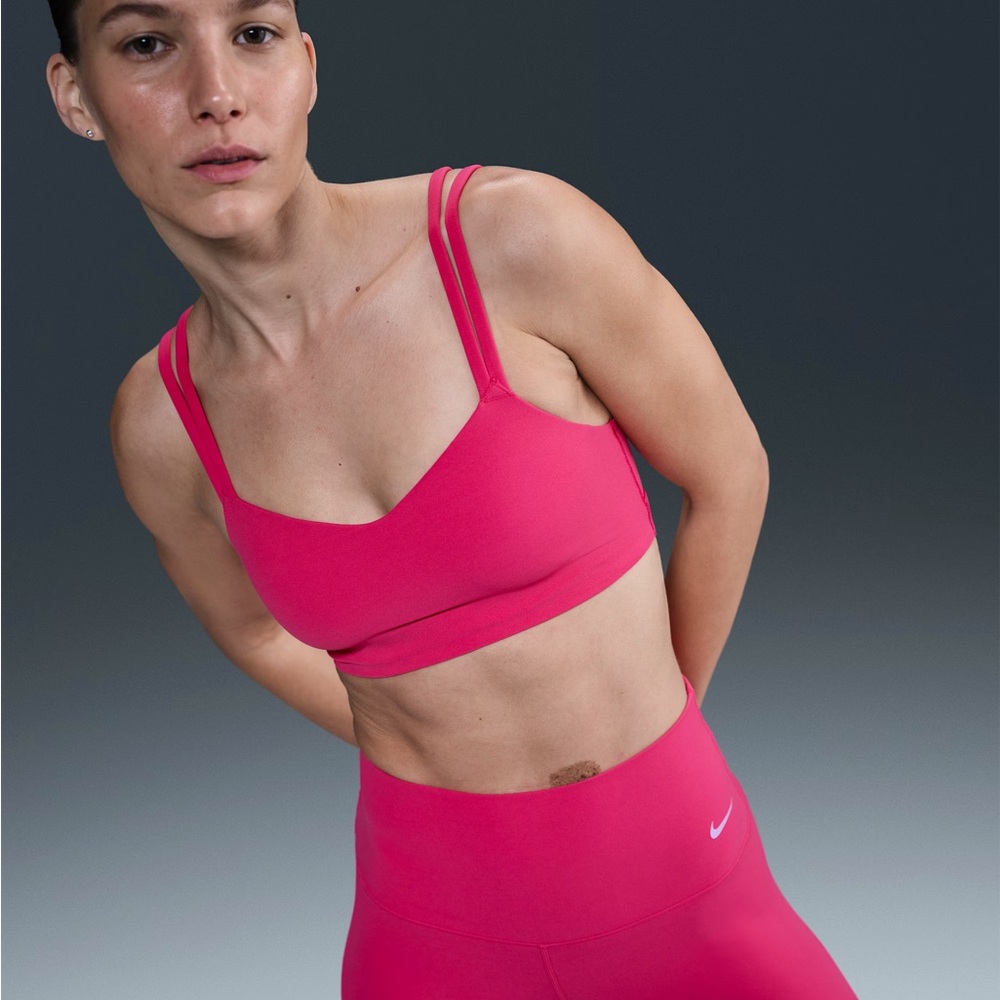 NWT Nike Zenvy Pink Sports Bra